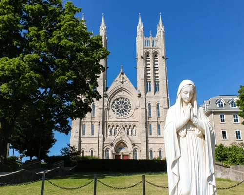 Guelph’s Growing Market: Why University Towns Are Perfect for Short-Term Rentals