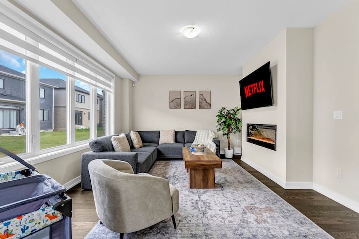 Luxury 4BR Retreat • Game Room • 100% Super Clean