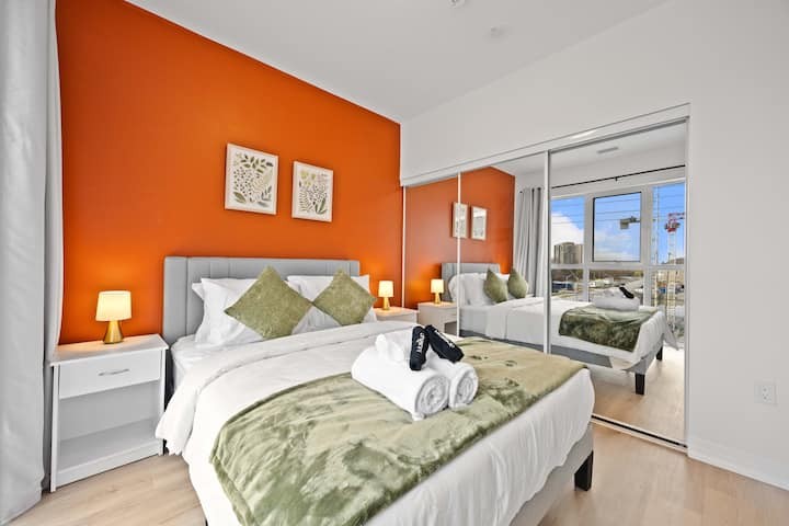 Brand New Condo • Mississauga • Close Square One