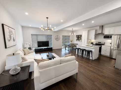 4BR London Home near Western & University Hospital